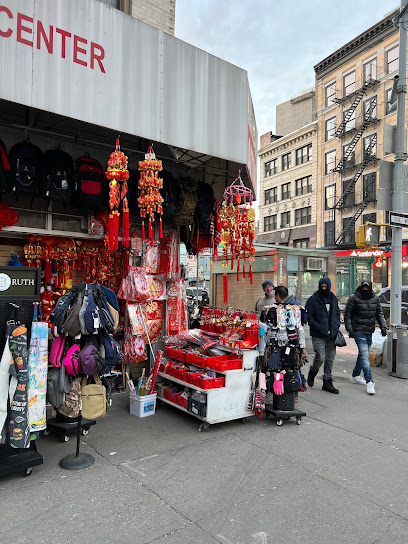 New York Souvenir & Gift Center