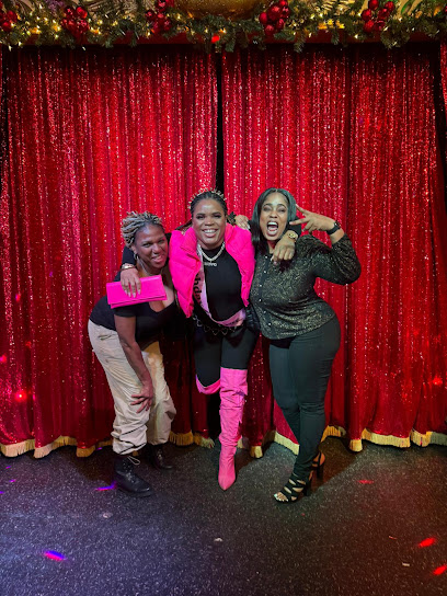 IllusionsThe DragQueenShow