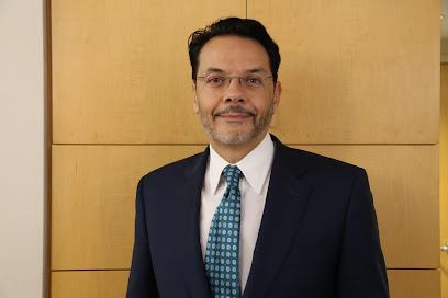 Richard Swift MD: Buccal Specialist NYC, Labiaplasty, Forehead Reduction, Chin Implant, Chin Lipo, Liquid Facelift