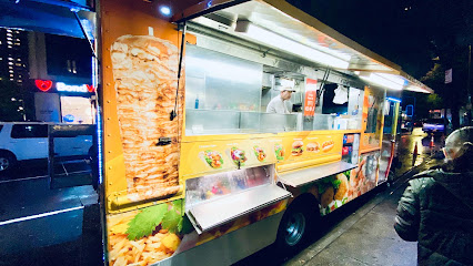 Famous Halal Food (Food Truck)