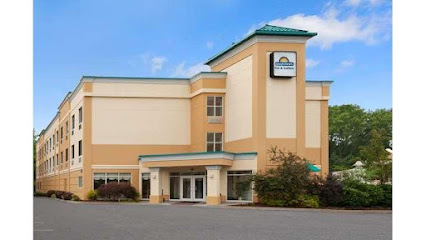 Days Inn & Suites by Wyndham Albany