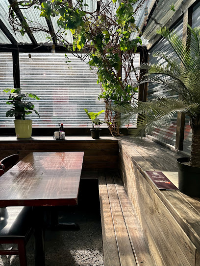 Pasteur Grill & Noodles